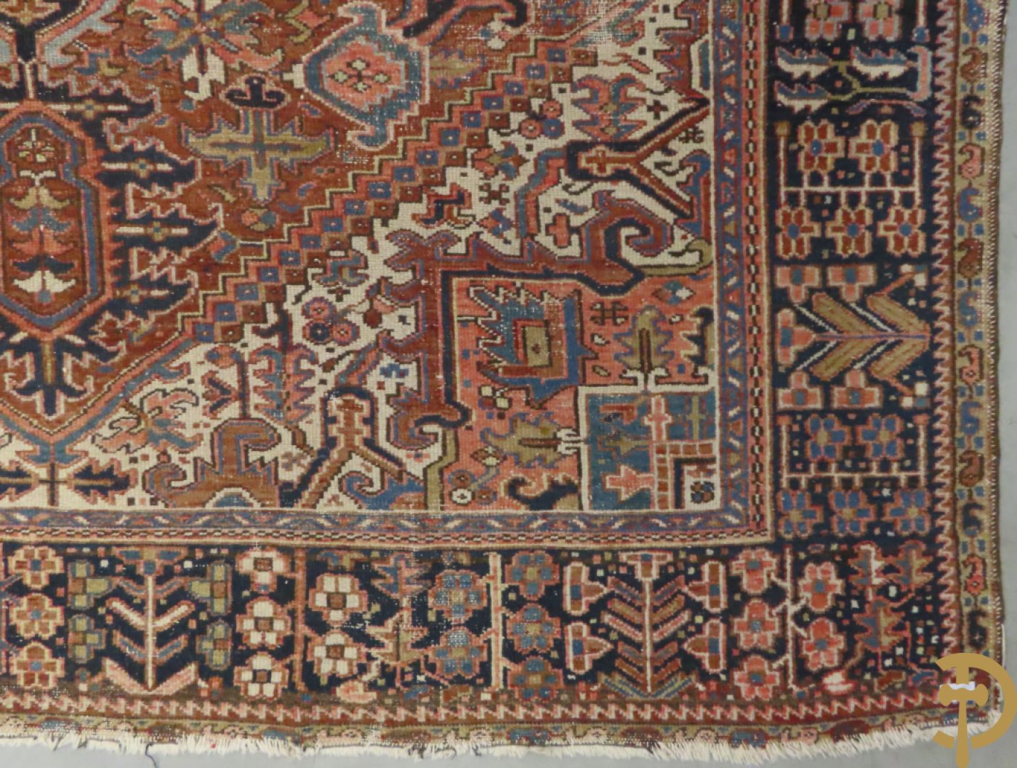 Antiek oosters handgeknoopt tapijt Heriz