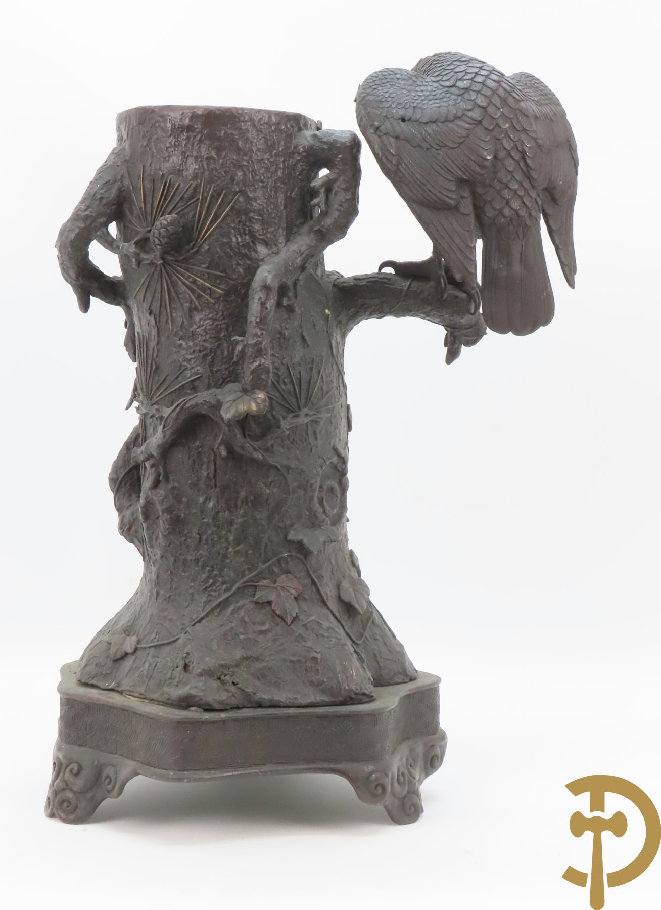 Bronzen ornament van boomstronk met takken en adelaar