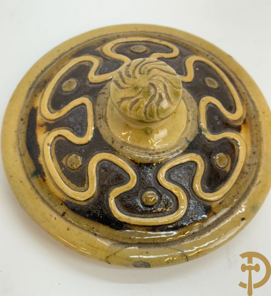 Torhoutse aardewerken tabakspot 