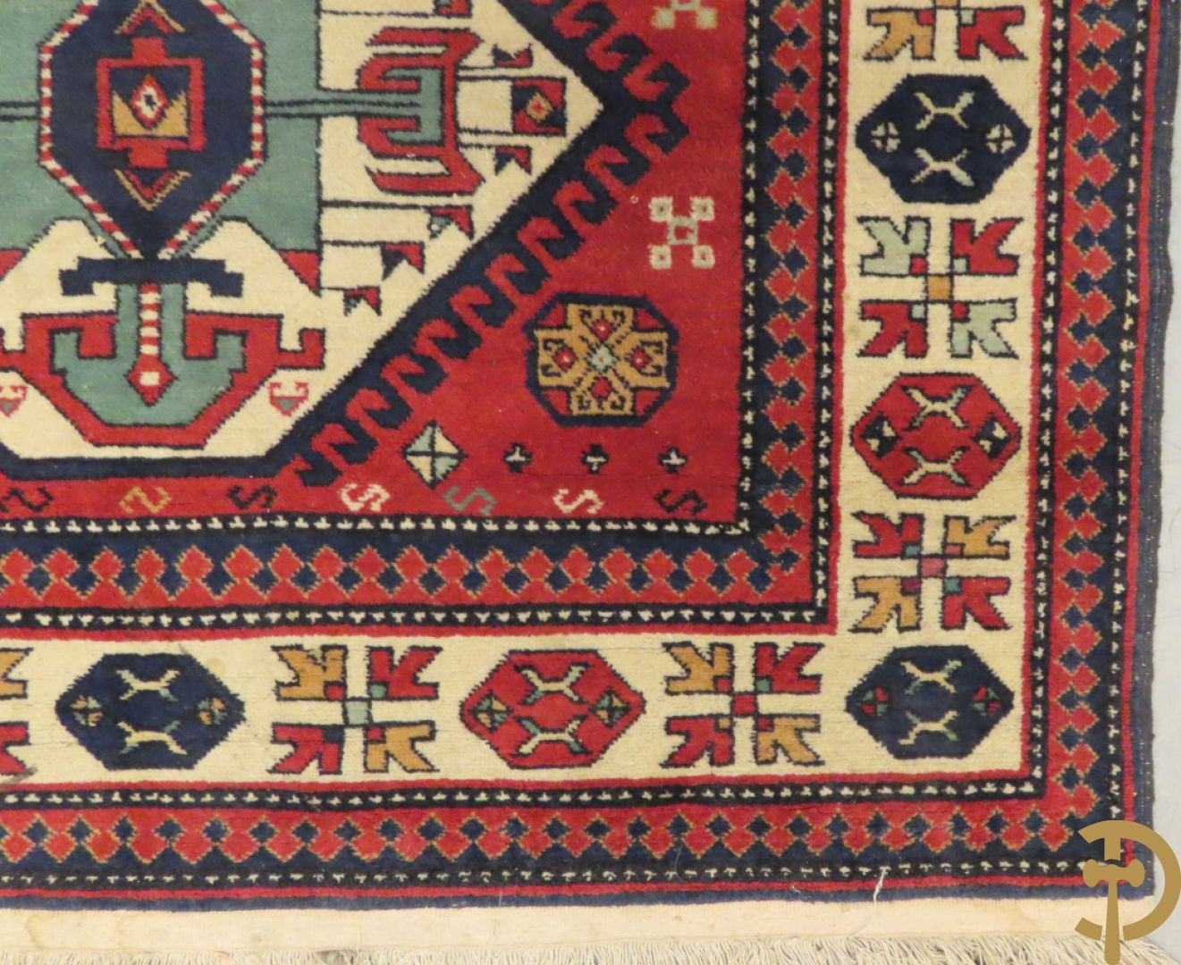 Twee oosterse handgeknoopte tapijten Hamadan en Kaukasus