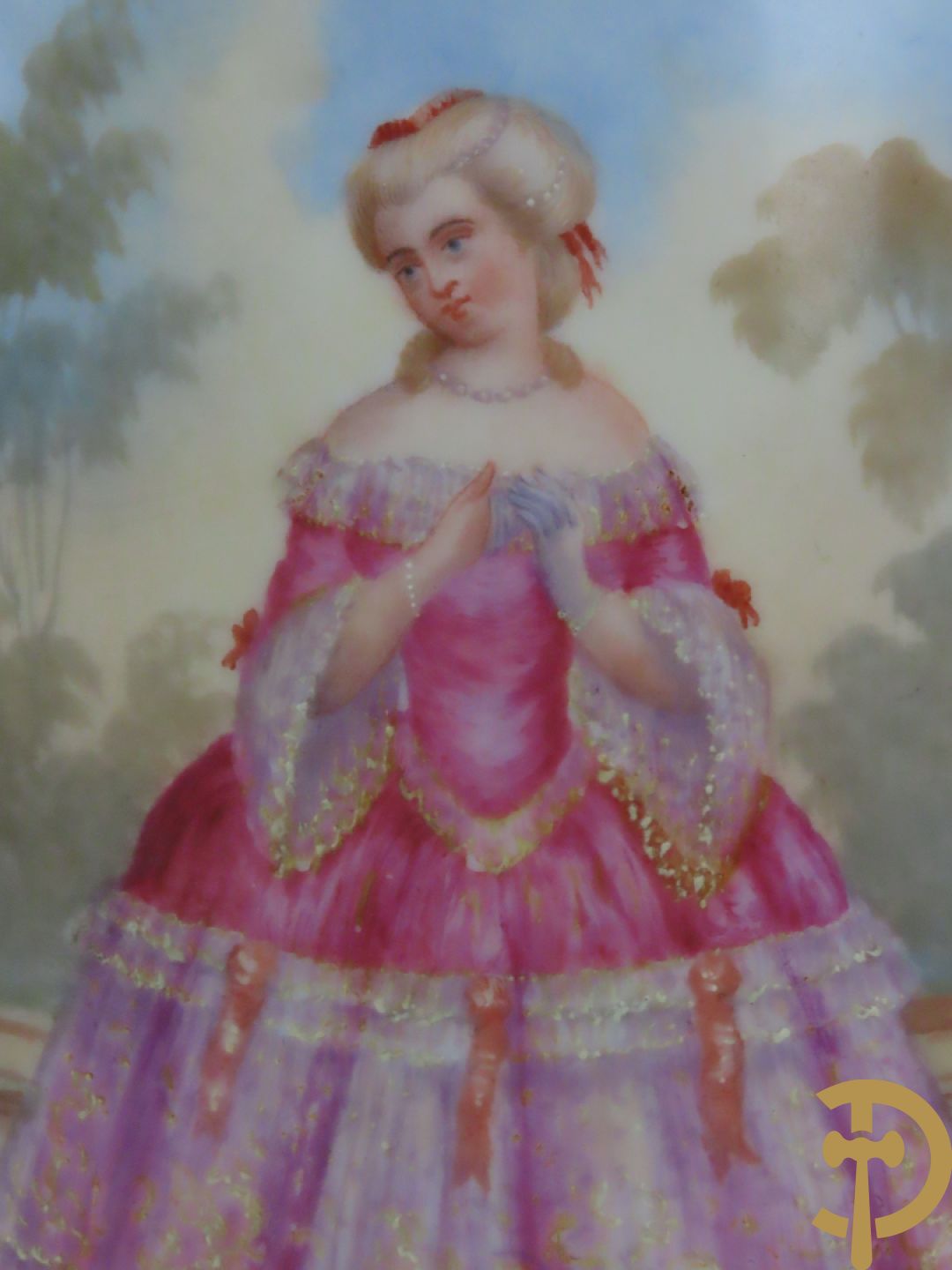 Paar porseleinen Vieux Paris vazen met decor van lieftallige dames