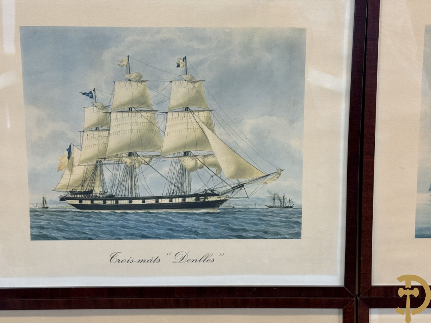 Negen decoratieve platen van jachten en zeilboten