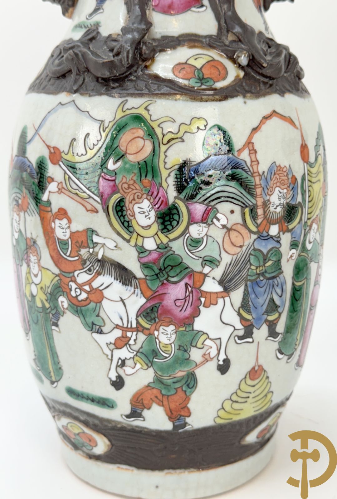 Paar Nankin vazen met krijgerdecor