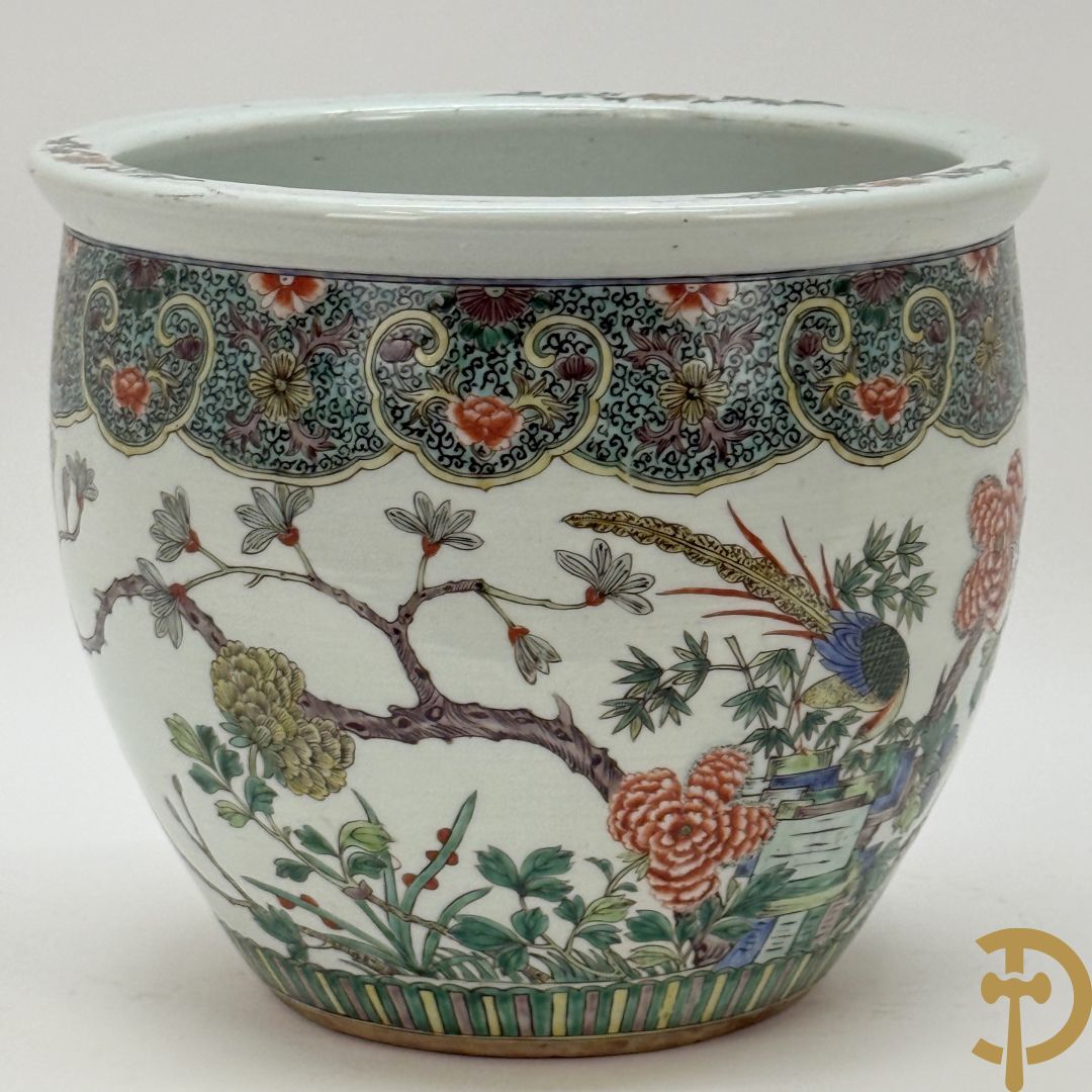 Chinese porseleinen cacheot met bloemen en vogeldecor