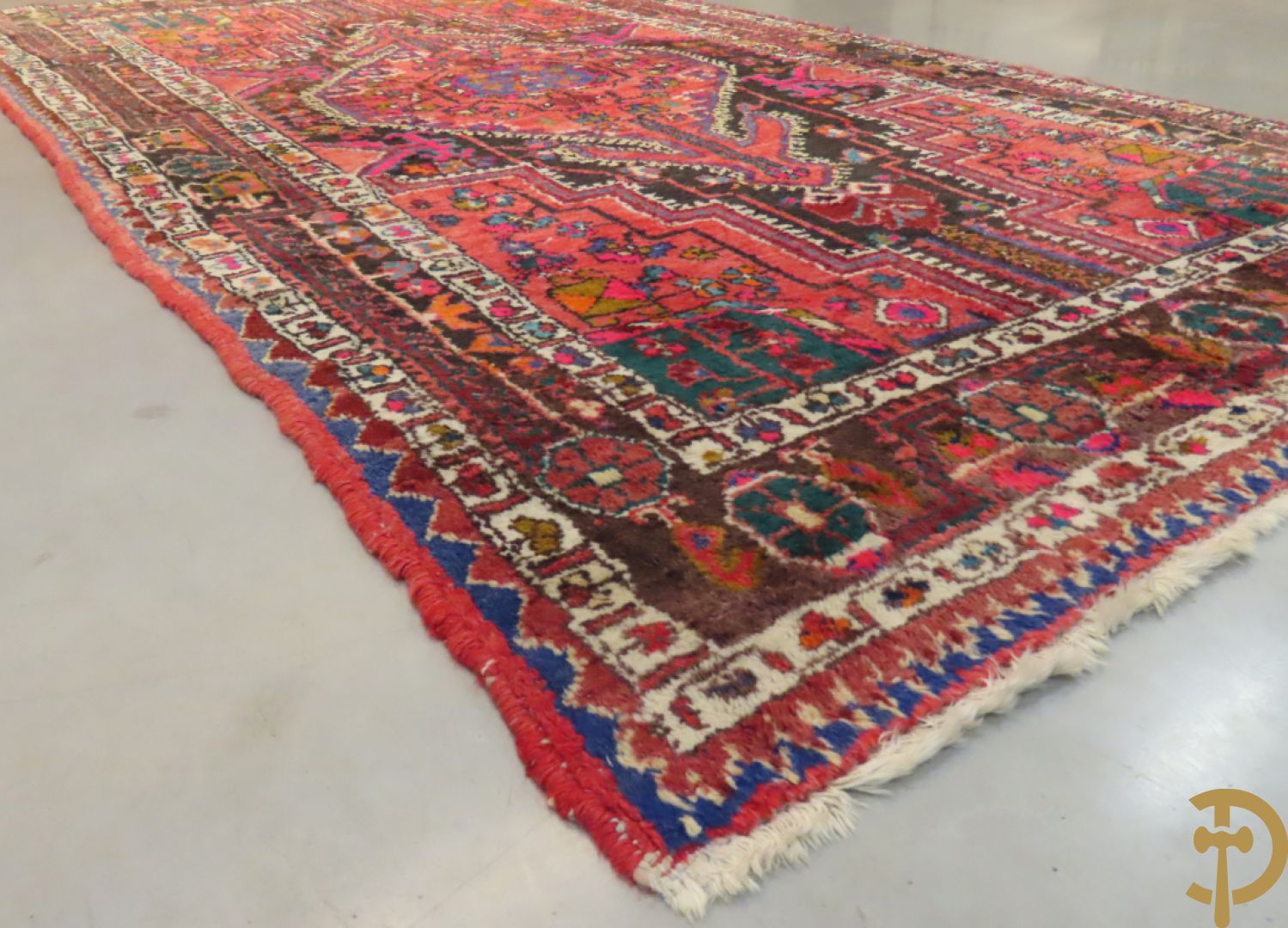 Twee oosterse handgeknoopte tapijten Hamadan en Kaukasus