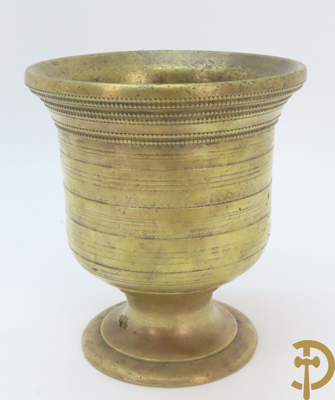 Langerwehe steengoed kruik + twee steengoed veldkruiken +Keulse dekselkan + bronzen mortier met stamper