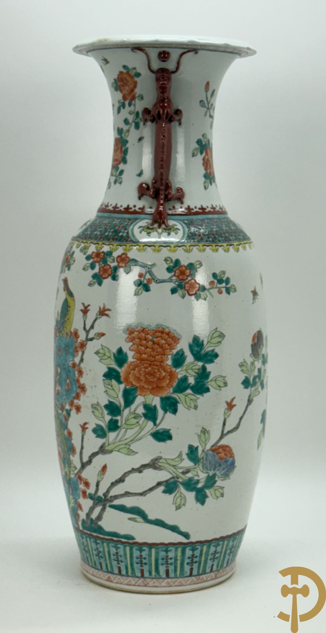 Chinese porseleinen vaas met bloemen en vogelmotieven