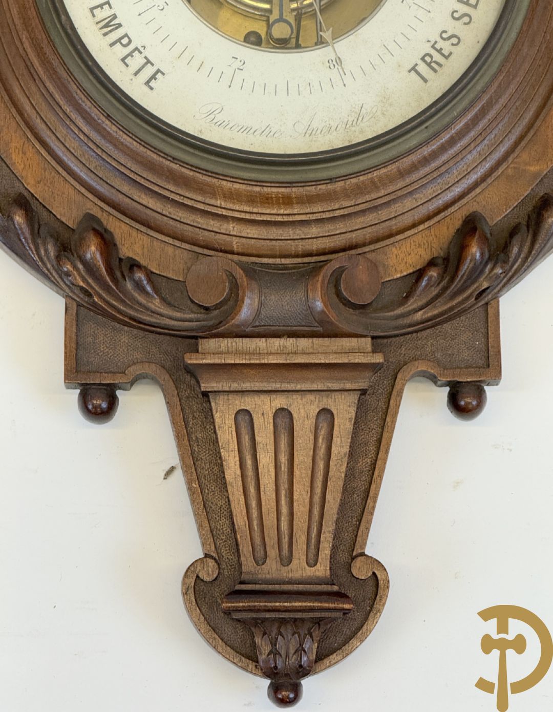 Notelaren barometer + reglateur met barometer + metalen touwtjesklok