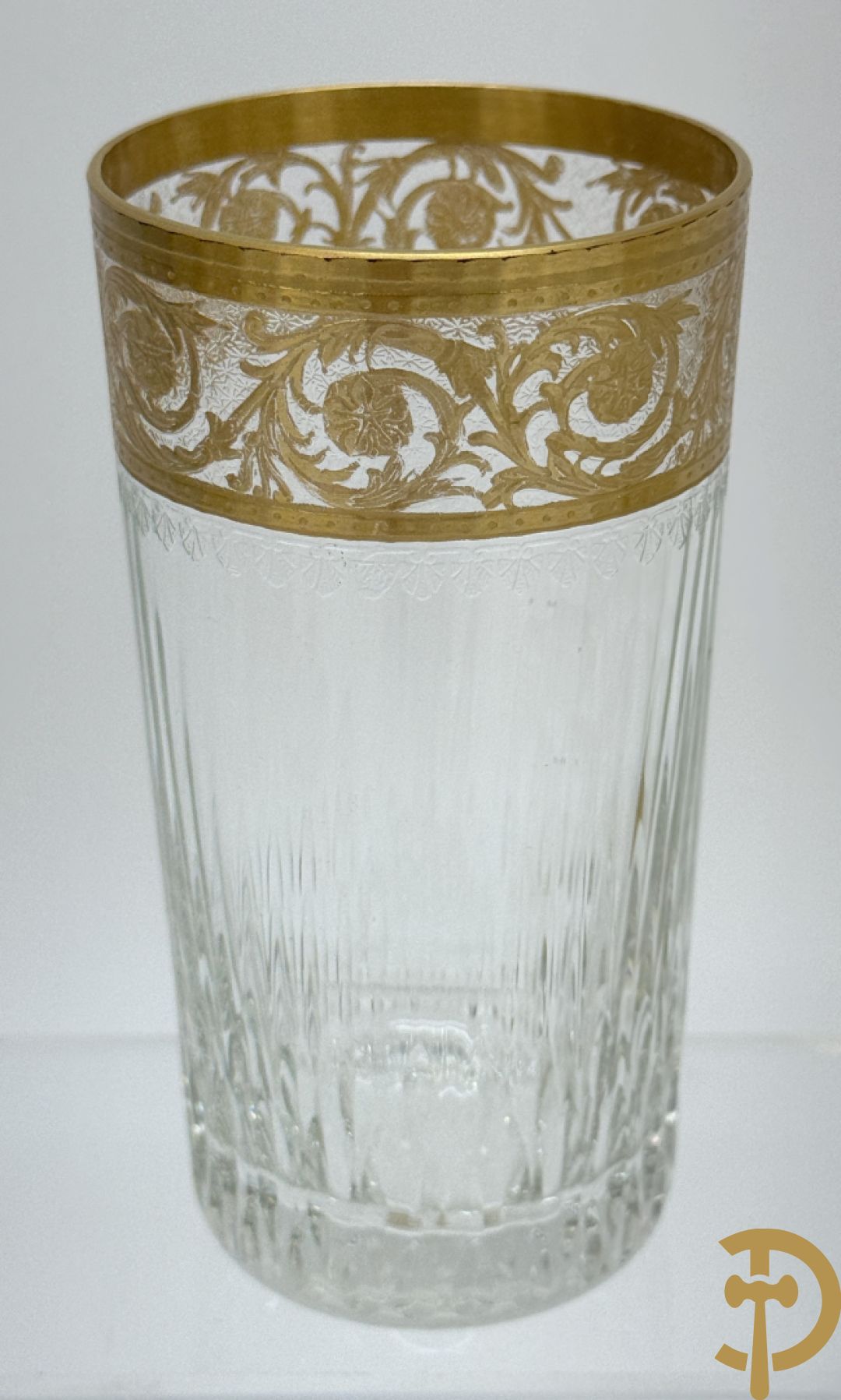 Set van 5 whiskey glazen, 1 waterglas, 1 witte wijnglas, 1 rode wijnglas, 1 champagnefluit en 
1 Longdrink glas, Saint Louis, model Thistle