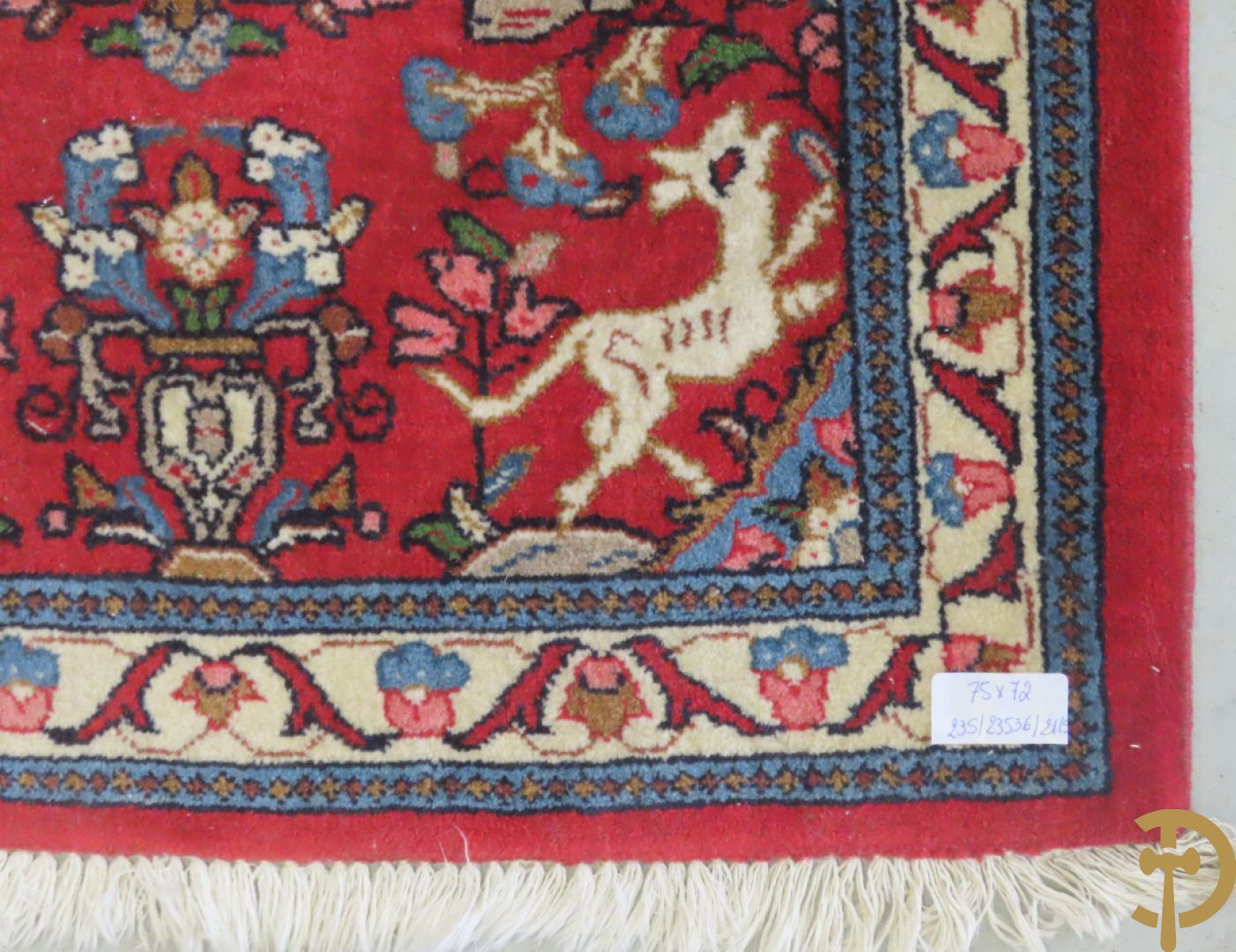 Vijf oosterse handgeknoopte tapijten