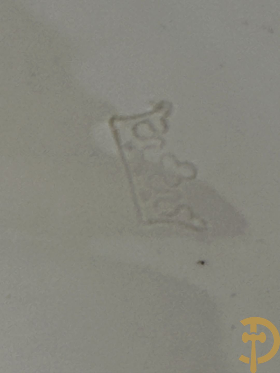 Paar Austria vazen bezet met orientaalse ruiters, nummer 4935