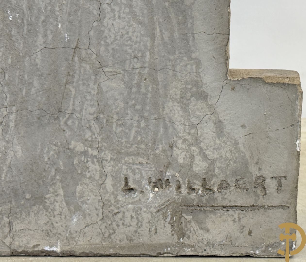 WILLAERT getekend - Gestyleerd Art Deco basrelief met Icarus en vliegenierssymbool in beton