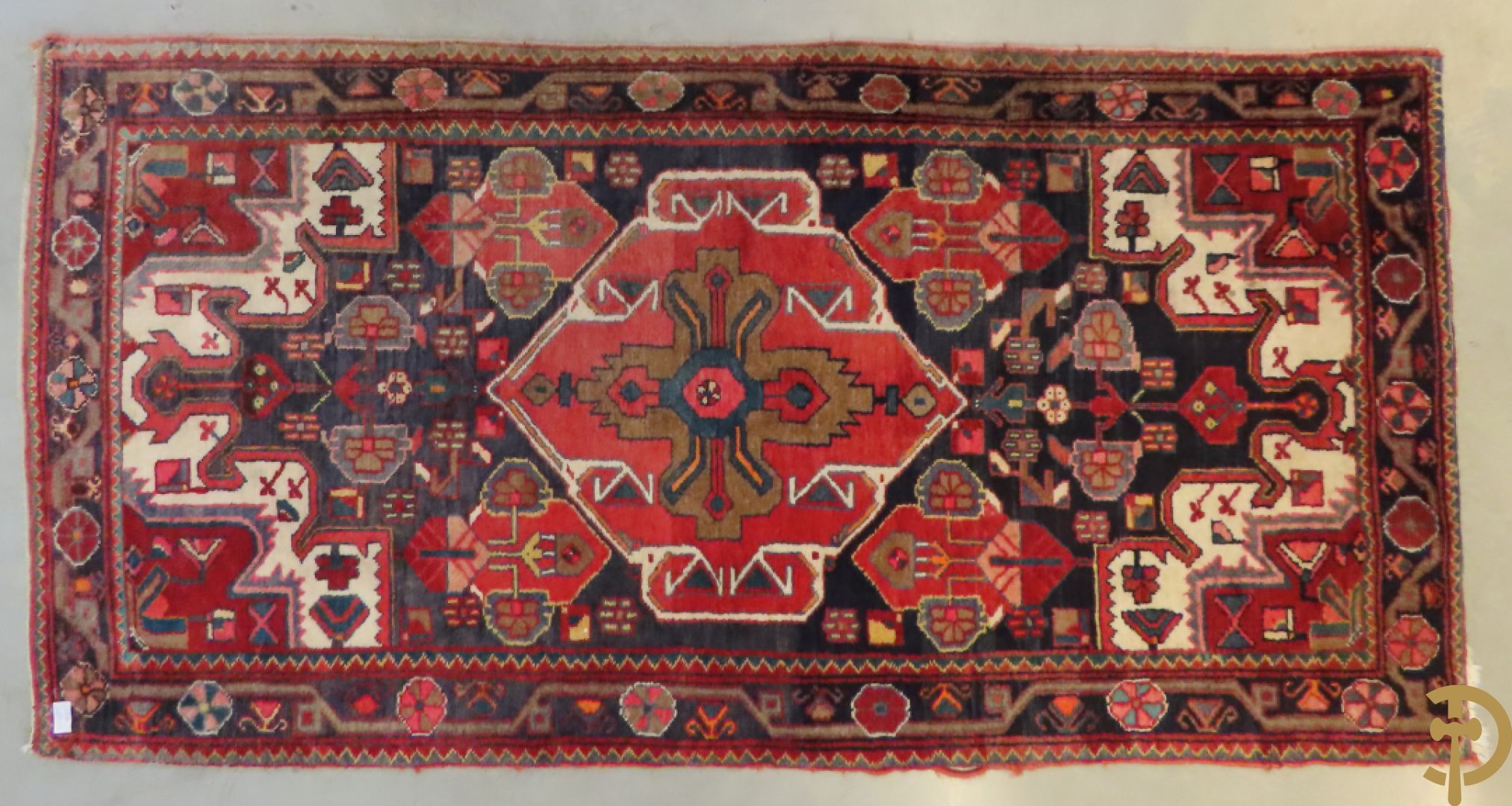 Drie oosterse handgeknoopte tapijten Kaukasus