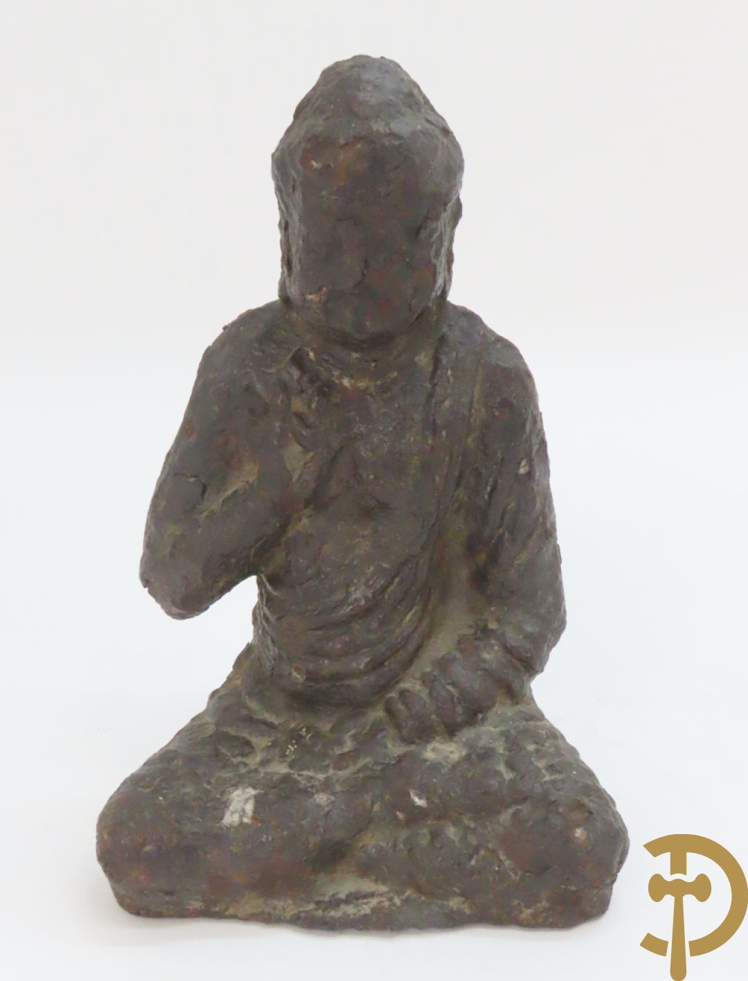 Bronzen zittende boedha + boedha in verweerd metaal