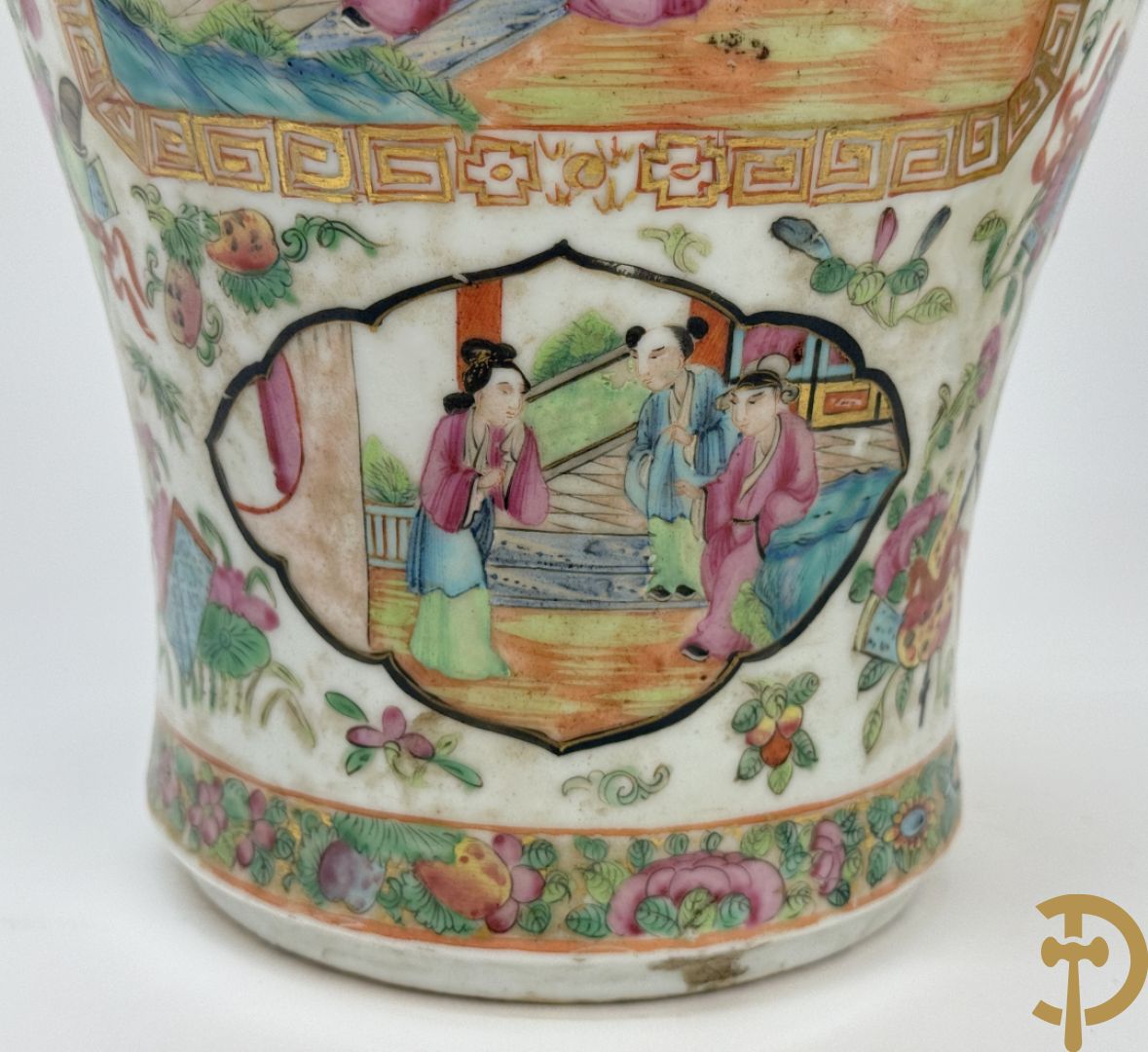 Paar Chinese porseleinen Kanton vazen