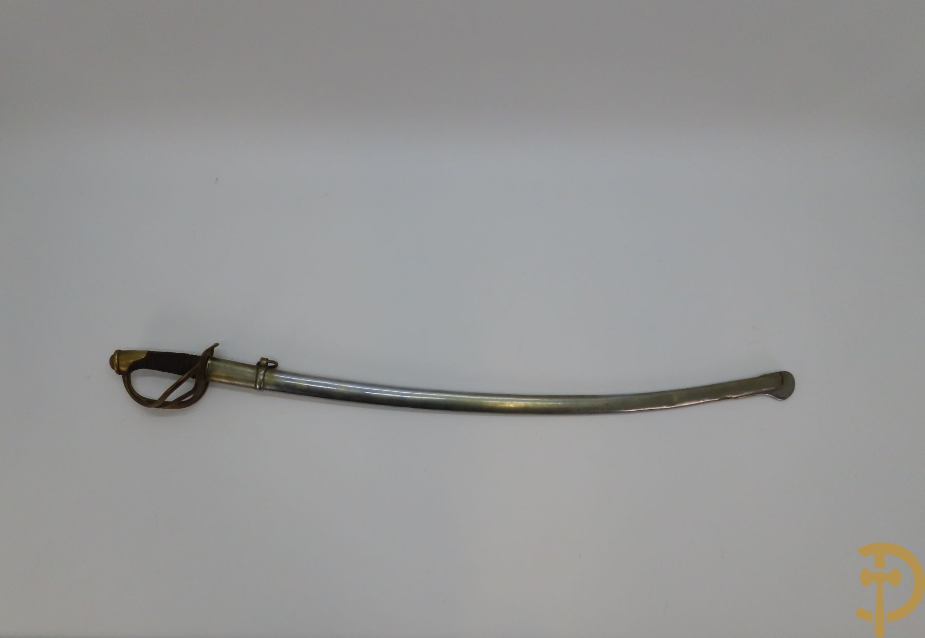 Franse cavalerie sabel met koperen handvat in schede, gestempeld en gemerkt 2868 - model 1822 - gemaakt in 1874