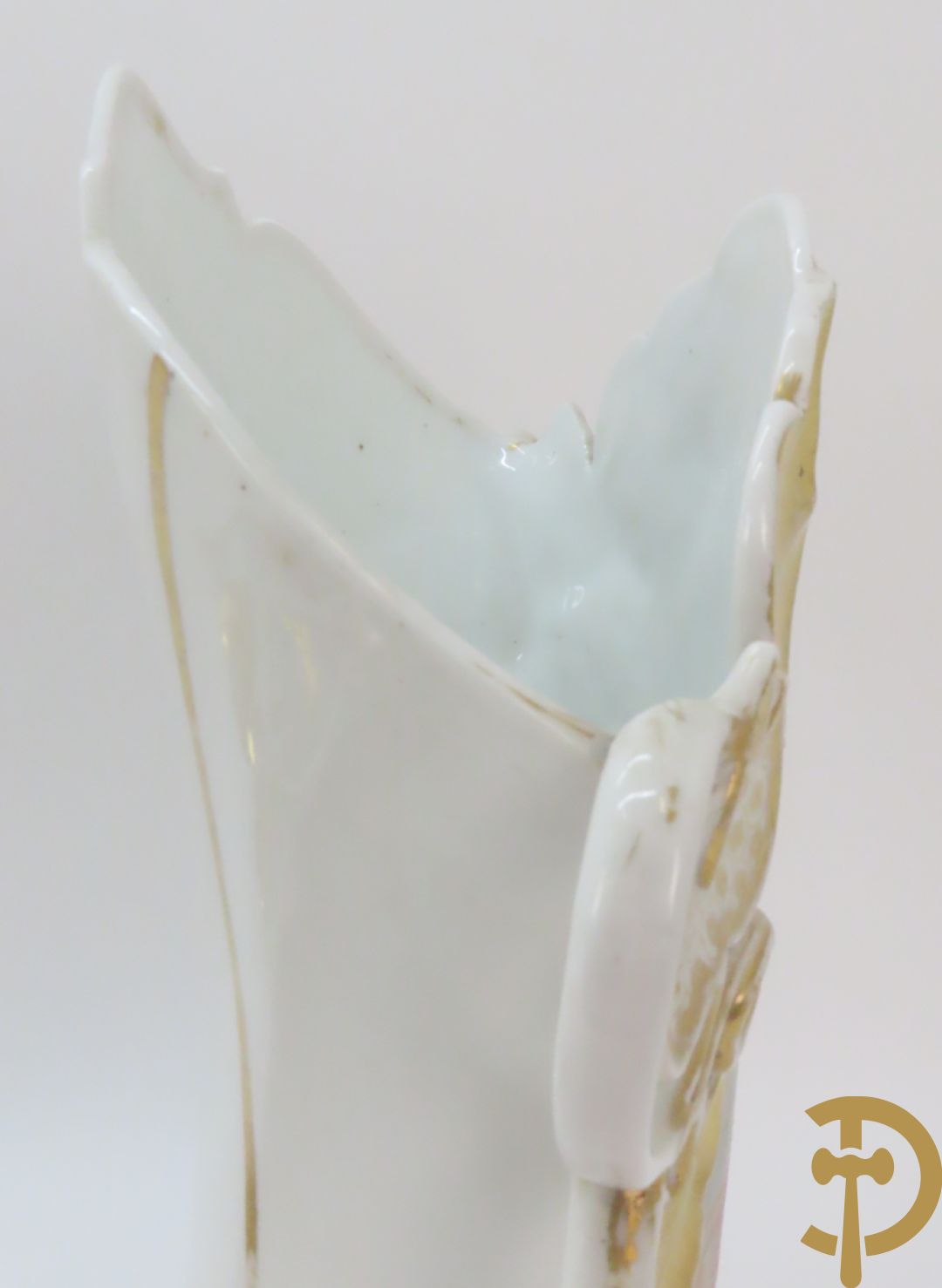 Paar porseleinen Vieux Paris vazen met decor van lieftallige dames