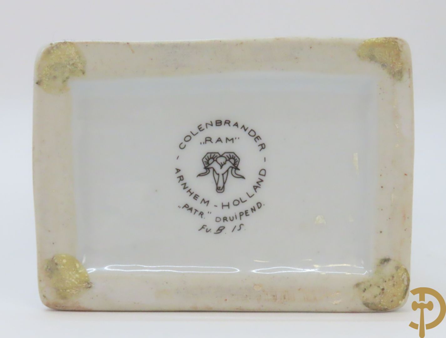 Twee Hollandse vazen met bloemendecor, Colenbrander Arnhem Holland