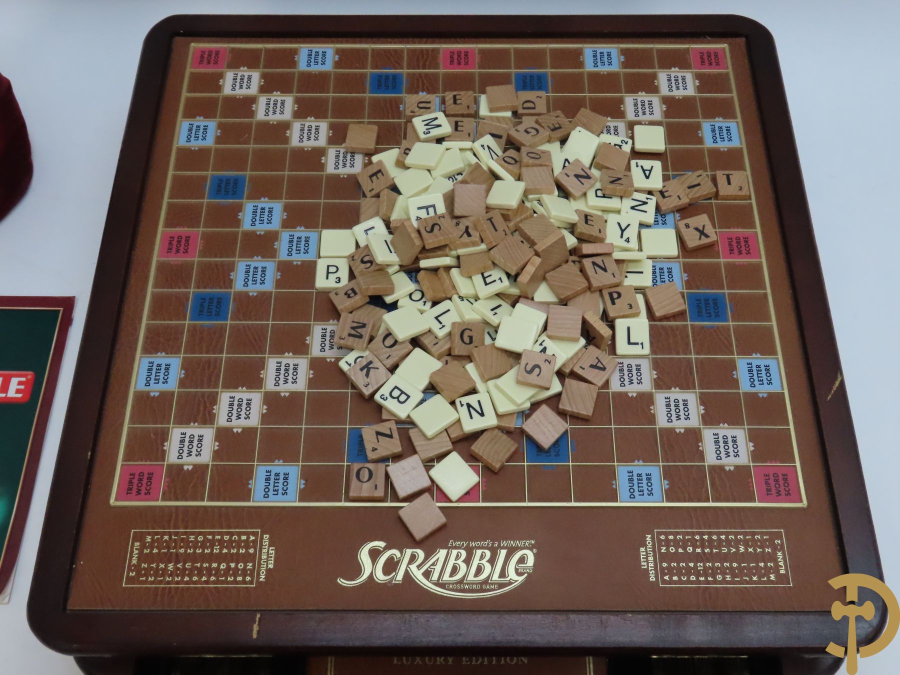 Luxe Scrabble bord met houtafwerking