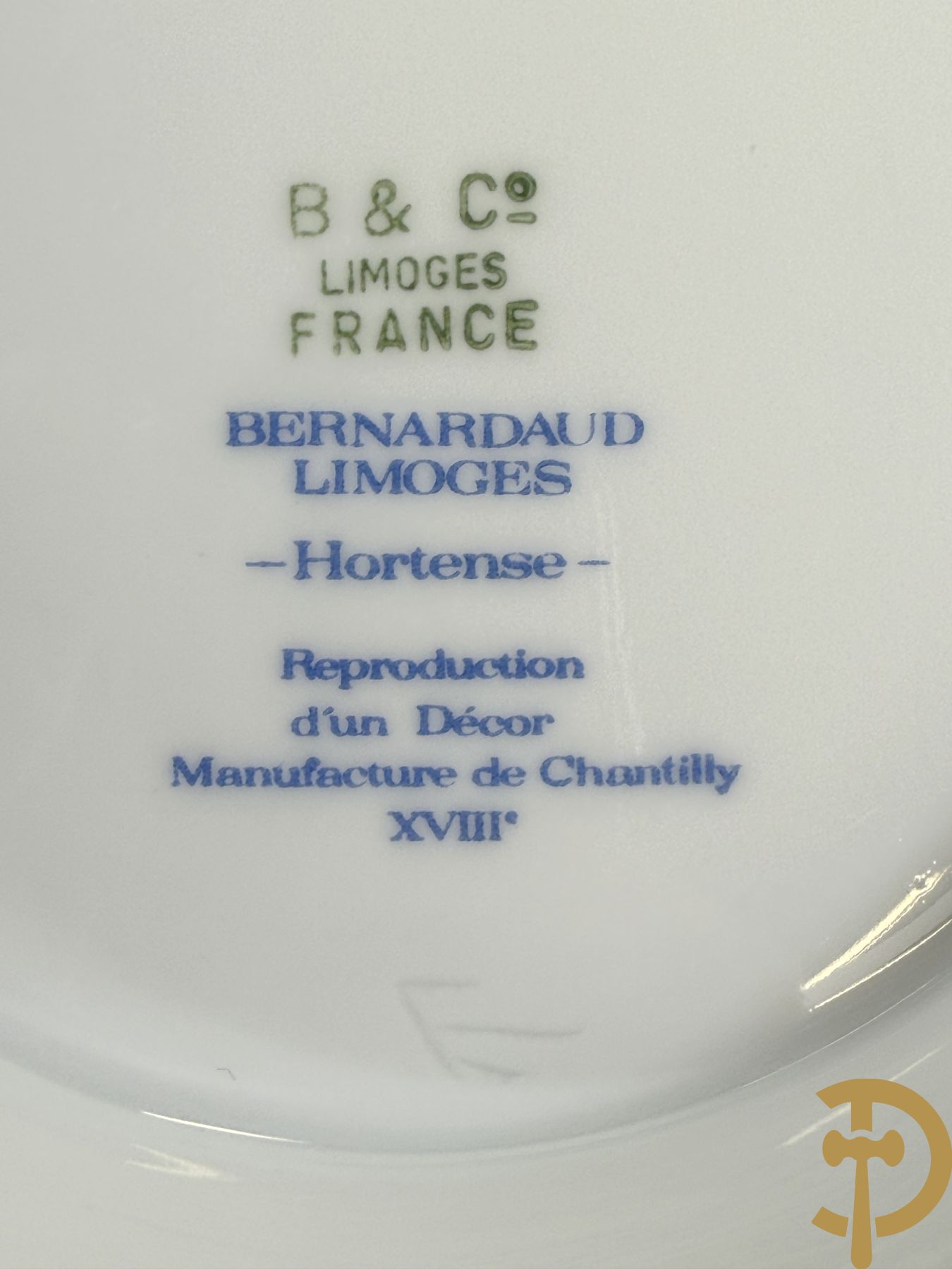 Uitgebreid porseleinen eet- en koffieservies Limoges, Bernardaud, type Hortence