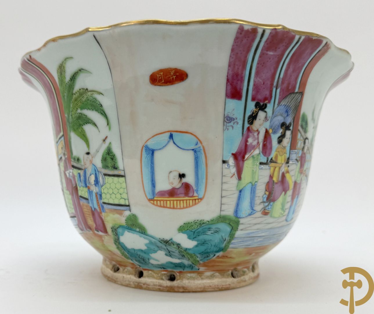 Paar Chinese porseleinen Kanton cachepots met geanimeerd decor