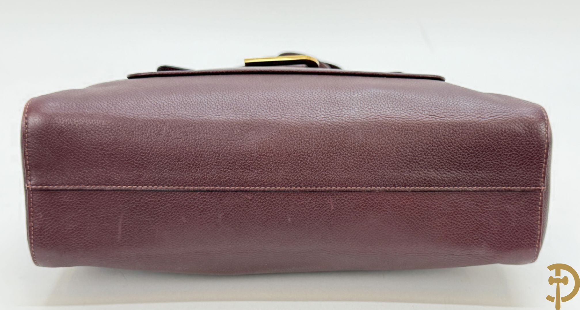 Mooi lederen auberginekleurige handtas Delvaux met bijhorende zak