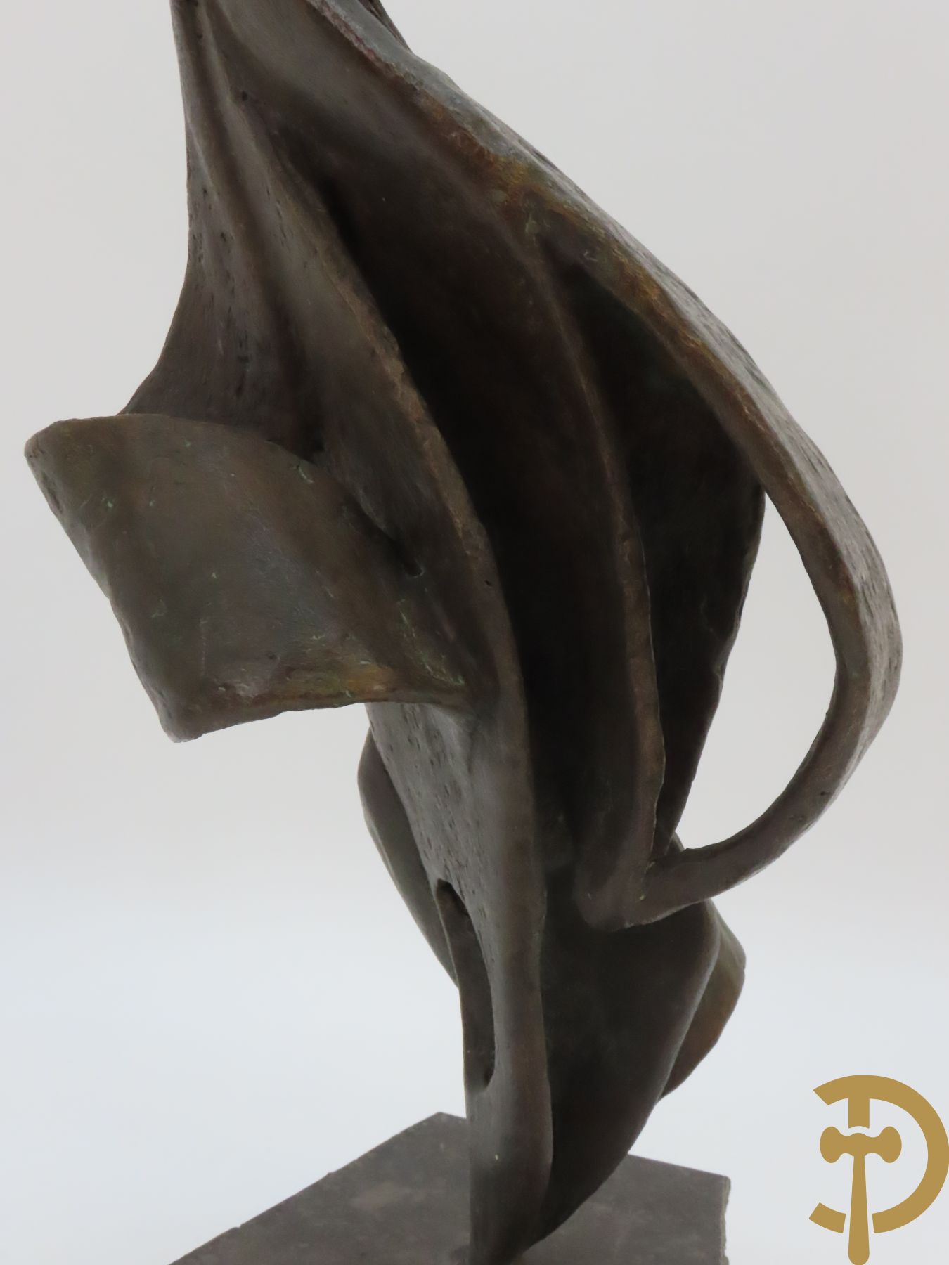 LAMPENS Mark gemerkt met naamplaatje onderaan 