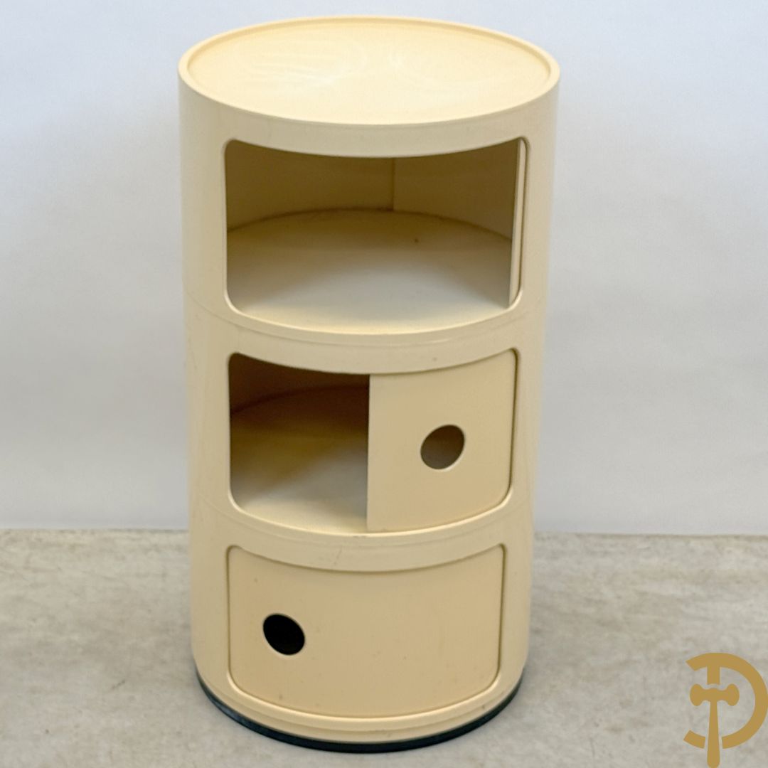 Plexi étagère bijzettafel, designer Anna Castelli voor Kartell