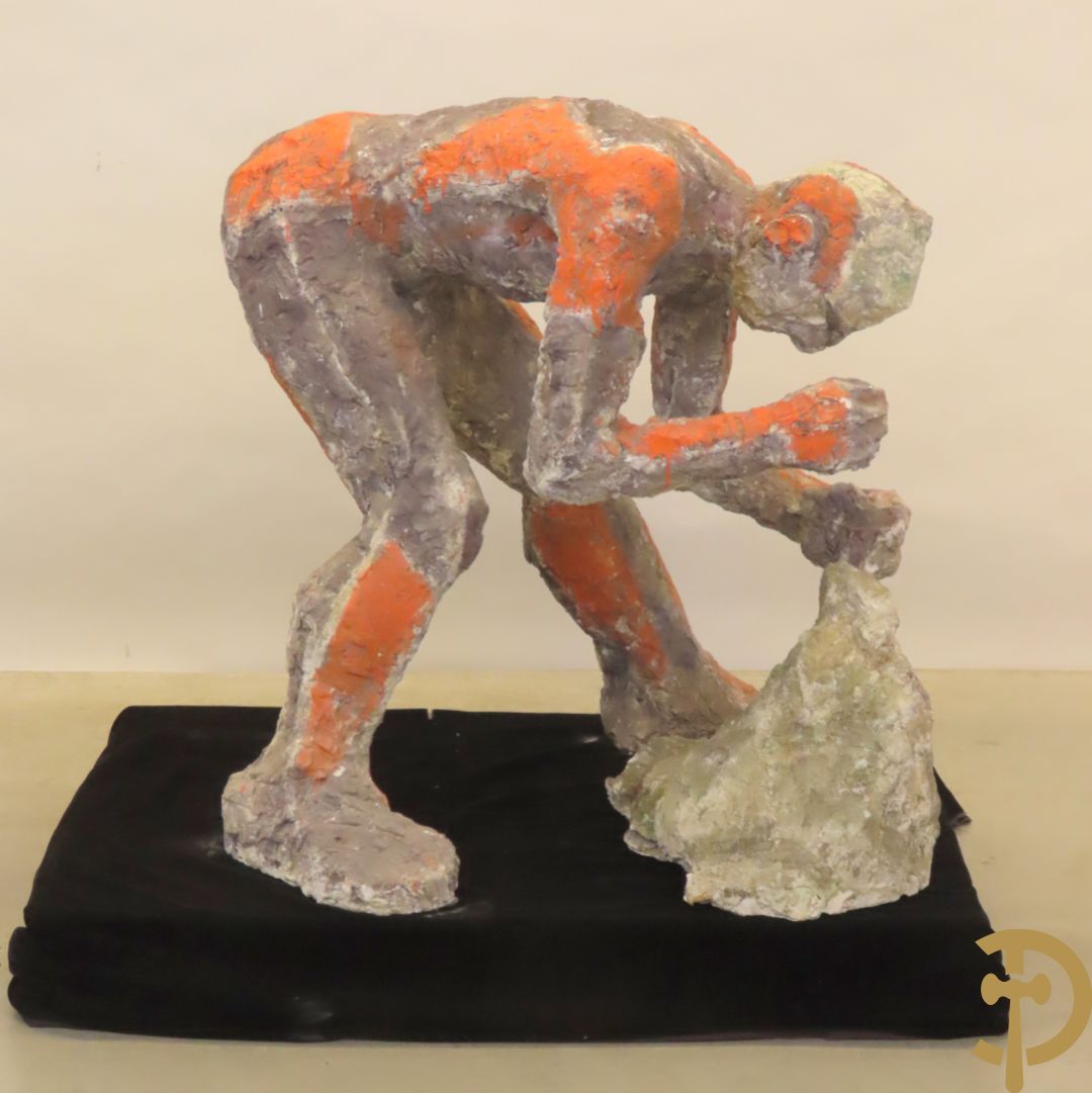 BRUS Johannes 1985 'Levensgrote man' 
gips en verf